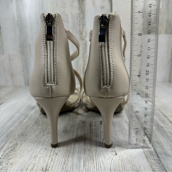 New LIFESTRIDE Masquerade Heeled Sandal In Almond Milk #317 - Picture 8 of 9